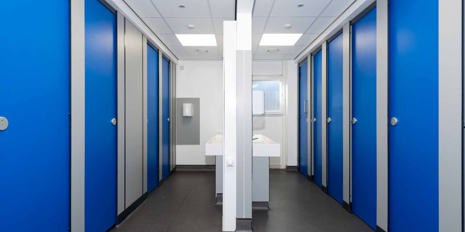 toilet cubicles dublin